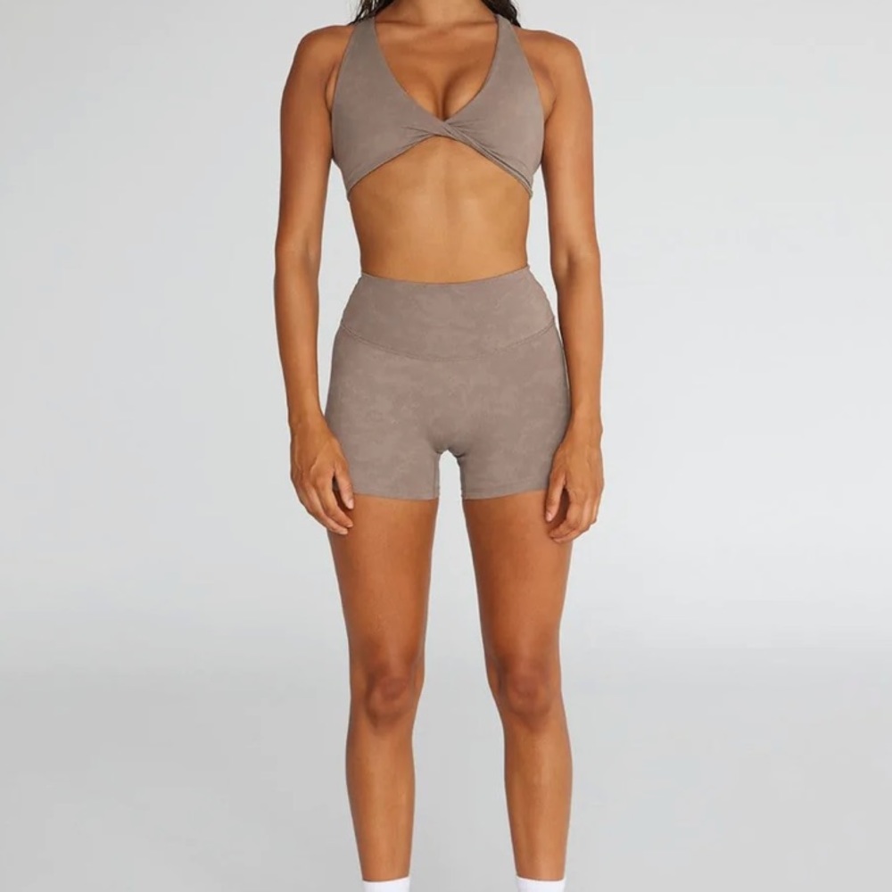 Crop Shop Boutique Fade Scrunch Shorts 4”